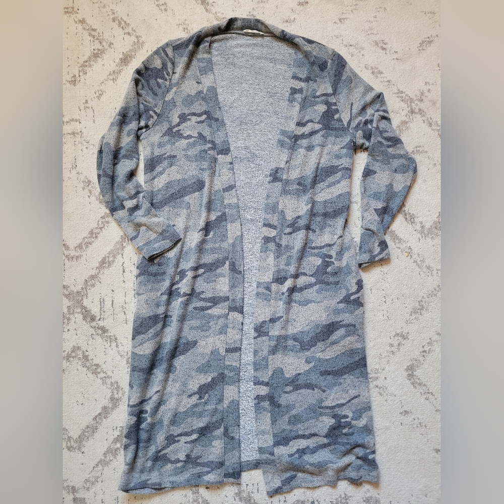 EUC Lovestitch Gray Camouflage Long Open Cardigan:Small